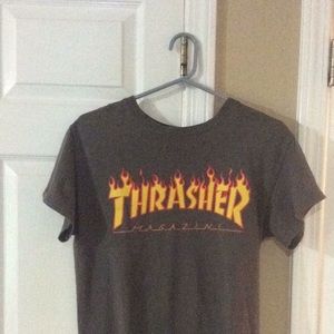 Thrasher grey tee shirt